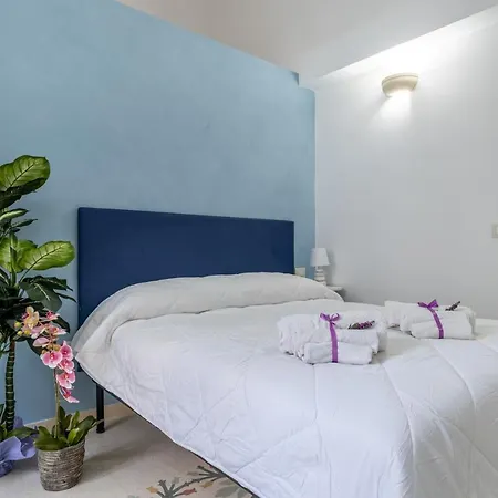 Apartment Guesthost - La Baronessa Ostuni