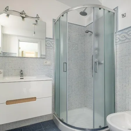 Chic Piazza Della Liberta Apartment Ostuni