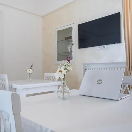 Guesthost - La Baronessa