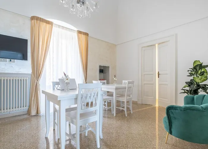 Guesthost - La Baronessa Ostuni